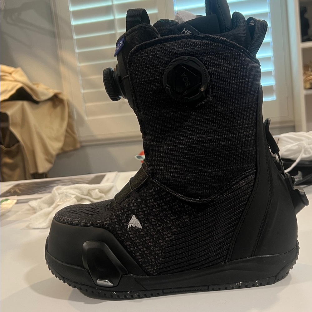Women’s Ritual slip-on- Burton Black Snowboard Boot